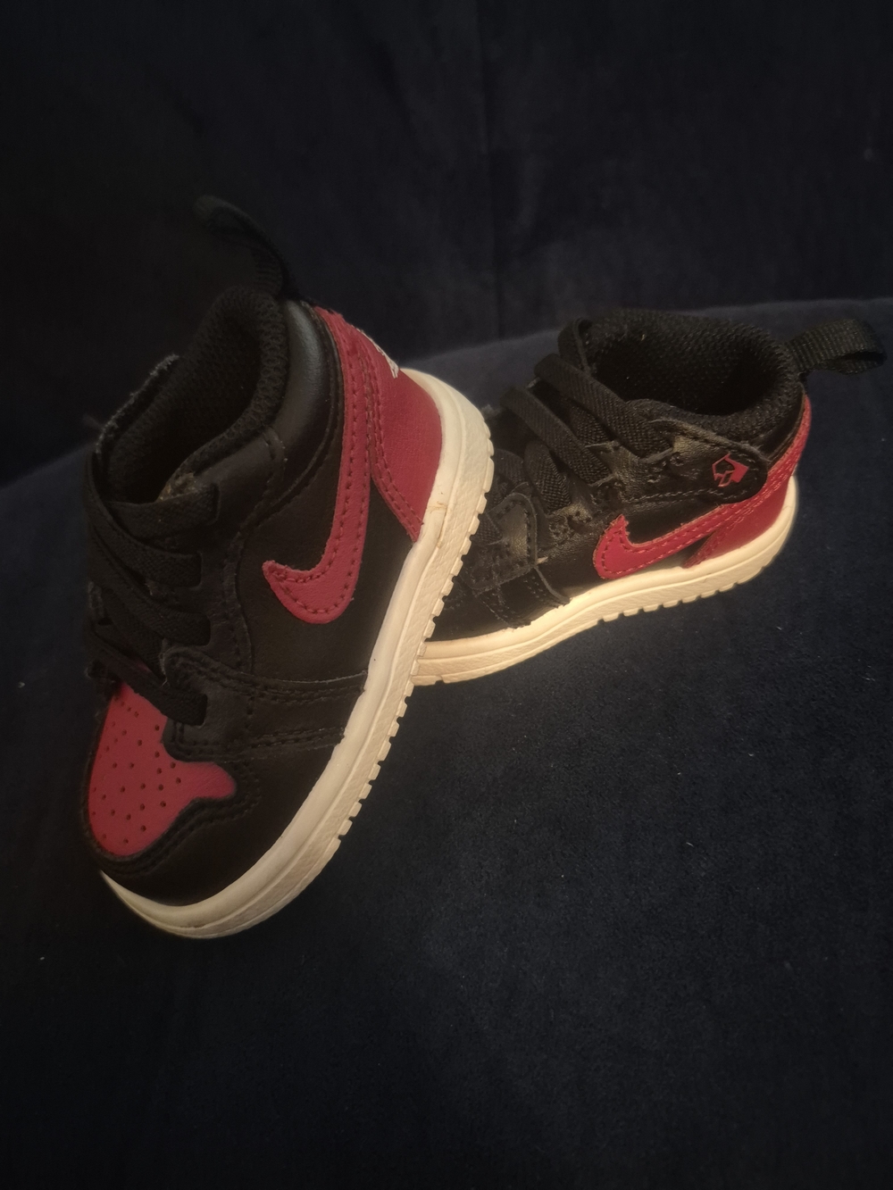 Toddler Nike Air Jordan Red And Black Sneakers Size 4
